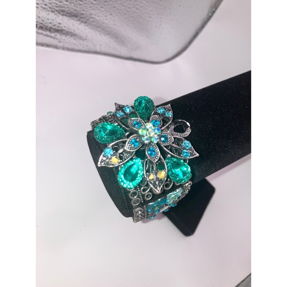 Turquoise Floral Rhinestone Cuff 2.25" Bracelet! - Picture 3 of 8
